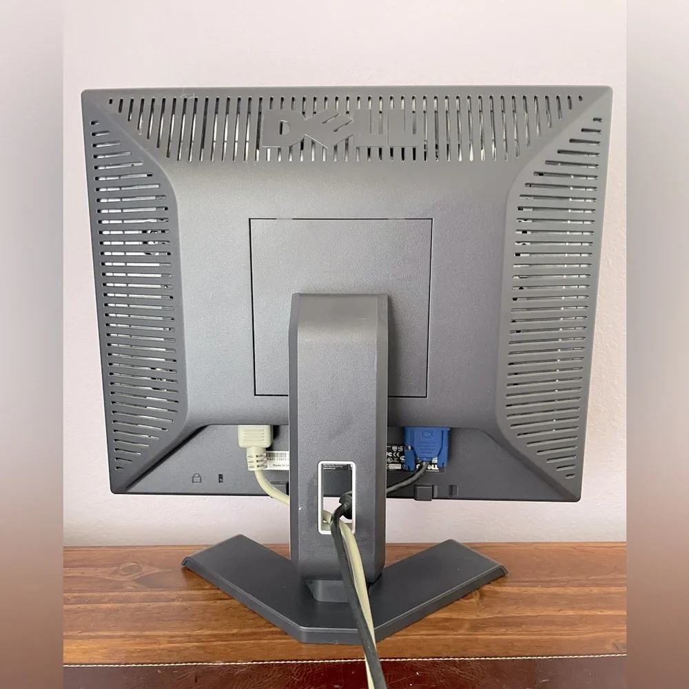 Dell LCD Monitor 17 inch Diagonal
